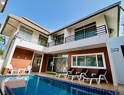 T.W. Marina Pool Villa Pattaya