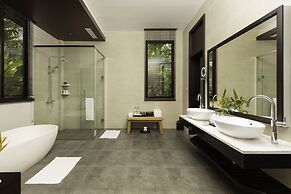 Angkor Green Gardens by Dara