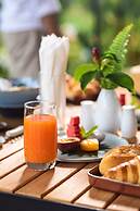 Angkor Green Gardens by Dara