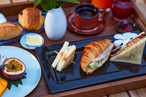 Angkor Green Gardens by Dara