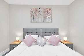 Crown Place 2 & 3 Bedroom Luxury Apts