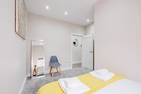 Crown Place 2 & 3 Bedroom Luxury Apts