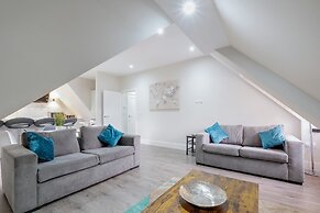 Crown Place 2 & 3 Bedroom Luxury Apts