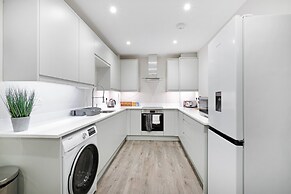 Crown Place 2 & 3 Bedroom Luxury Apts