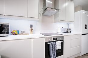 Crown Place 2 & 3 Bedroom Luxury Apts