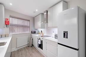 Crown Place 2 & 3 Bedroom Luxury Apts