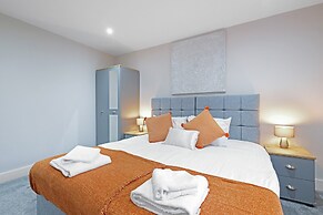 Crown Place 2 & 3 Bedroom Luxury Apts