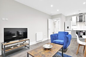 Crown Place 2 & 3 Bedroom Luxury Apts