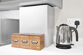 Crown Place 2 & 3 Bedroom Luxury Apts