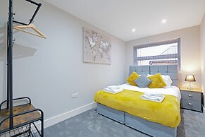 Crown Place 2 & 3 Bedroom Luxury Apts