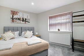 Crown Place 2 & 3 Bedroom Luxury Apts