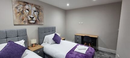 Crown Place 2 & 3 Bedroom Luxury Apts