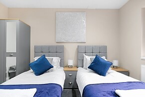 Crown Place 2 & 3 Bedroom Luxury Apts