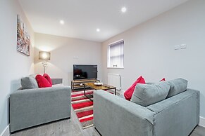 Crown Place 2 & 3 Bedroom Luxury Apts