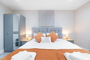 Crown Place 2 & 3 Bedroom Luxury Apts