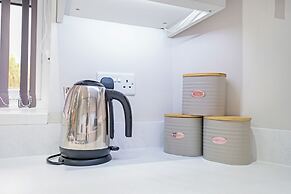 Crown Place 2 & 3 Bedroom Luxury Apts