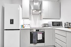 Crown Place 2 & 3 Bedroom Luxury Apts