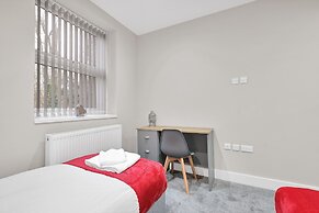 Crown Place 2 & 3 Bedroom Luxury Apts