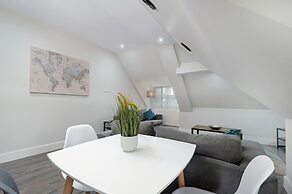 Crown Place 2 & 3 Bedroom Luxury Apts