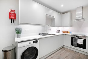 Crown Place 2 & 3 Bedroom Luxury Apts