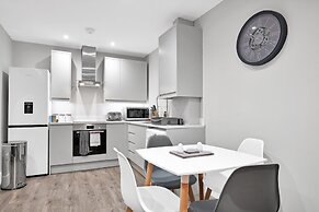 Crown Place 2 & 3 Bedroom Luxury Apts