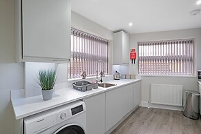 Crown Place 2 & 3 Bedroom Luxury Apts