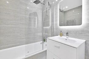 Crown Place 2 & 3 Bedroom Luxury Apts