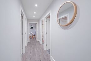 Crown Place 2 & 3 Bedroom Luxury Apts