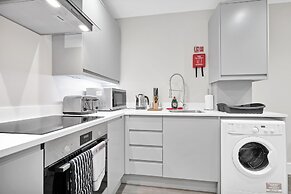 Crown Place 2 & 3 Bedroom Luxury Apts