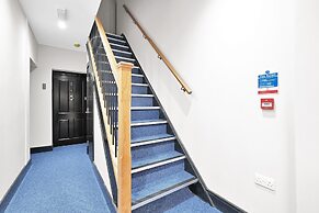 Crown Place 2 & 3 Bedroom Luxury Apts