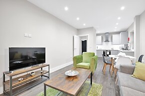 Crown Place 2 & 3 Bedroom Luxury Apts