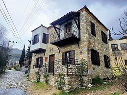 Puli Stone Houses
