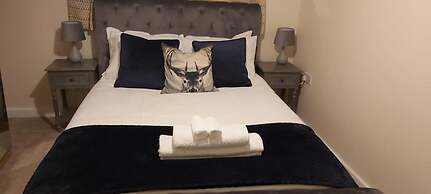 Lovely 3-bed House in Luton