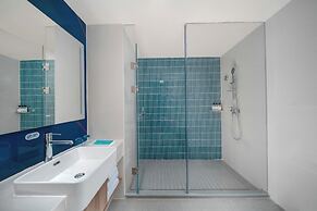 Holiday Inn Express Zhengzhou Garden Road by IHG