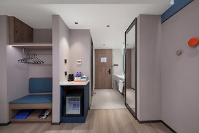 Holiday Inn Express Zhengzhou Garden Road by IHG