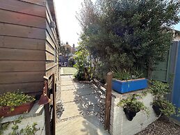 57 Southend Road