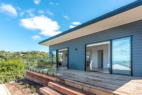Luna Cottage - Ocean Views on Waiheke