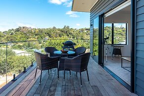 Luna Cottage - Ocean Views on Waiheke
