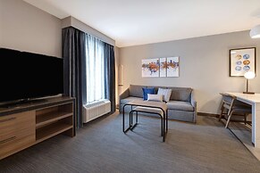 Homewood Suites by Hilton Oak Creek Milwaukee