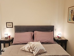 Glyfada's Cosy Apartments