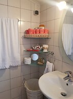 Glyfada's Cosy Apartments