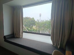 Udman Greater Noida By Ferns N Petals