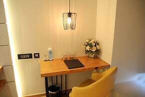 Udman Greater Noida By Ferns N Petals