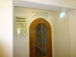 ROSSLWIRT-Rast