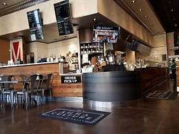 New-20p off-Uptown Love MPLS next to Fun
