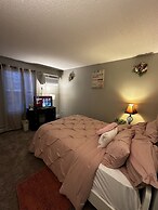 New-20p off-Uptown Love MPLS next to Fun