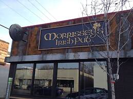 New-20p off-Uptown Love MPLS next to Fun