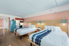 Golden Sands Carolina Beach Oceanfront, Tapestry by Hilton