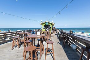Golden Sands Carolina Beach Oceanfront, Tapestry by Hilton