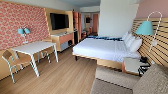 Golden Sands Carolina Beach Oceanfront, Tapestry by Hilton